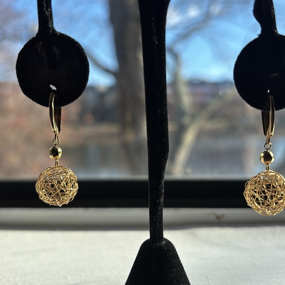 14k Gold Filigree Ball Earrings - Picture 2 of 2